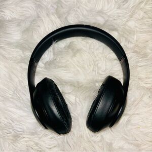Beats Studio3 Wireless Over-Ear Noise Canceling Headphones - Matte Black